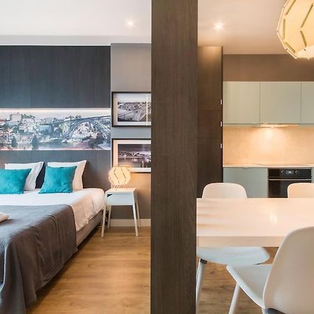 447 Gale Apartment Wifi, Parking Порту Экстерьер фото