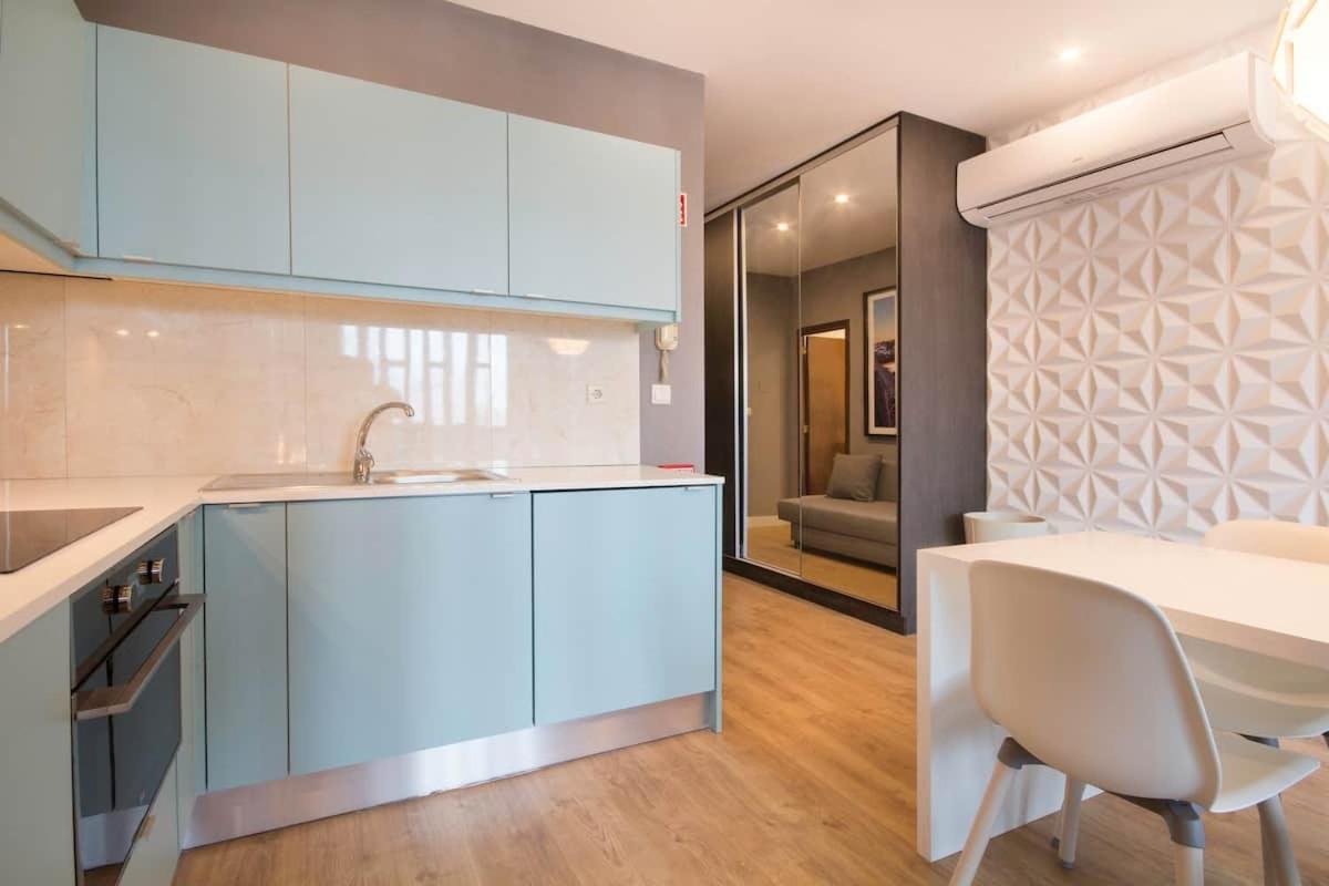 447 Gale Apartment Wifi, Parking Порту Экстерьер фото