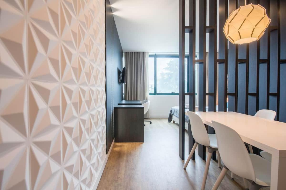 447 Gale Apartment Wifi, Parking Порту Экстерьер фото